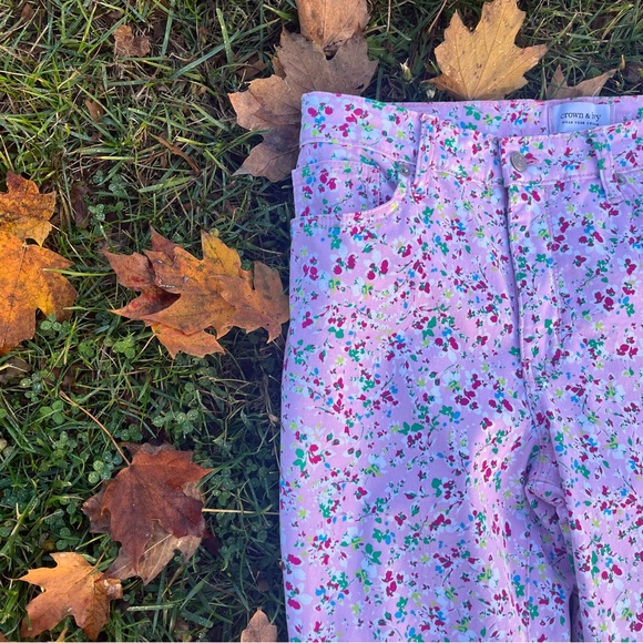 Crown & Ivy Jeans - Picture 3 of 8